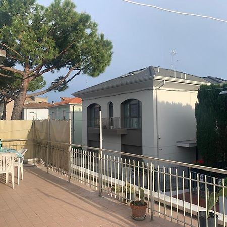 Appartamento Betti, San Giuliano Mare 里米尼 外观 照片